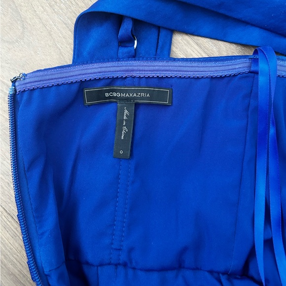 EUC BCBG Maxaria Palais One Shoulder Mini Dress Size 0 - Picture 4 of 8